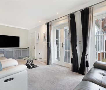 4 bedroom townhouse to rent - Photo 3