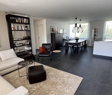 Ruhige, moderne 4.5 Zimmer Wohnung an Top-Lage - Photo 2