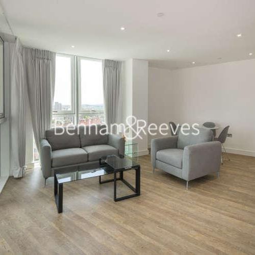 Gladwin Tower, Nine Elms, SW8 - Photo 1