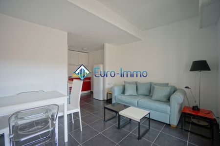 Location Appartement 1 pièce 31m² BEAUSOLEIL 06240 - Photo 2