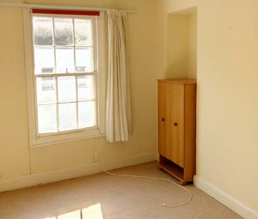 2 bed Maisonette in West Street , Banwell, BS29 6DA - Photo 2