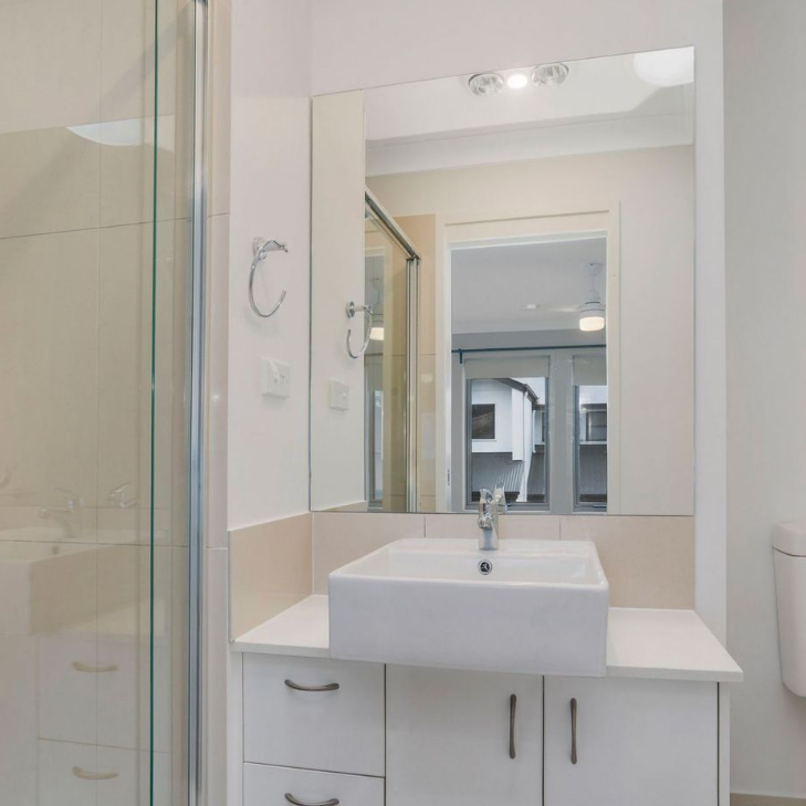 Modern Comfort & Convenience - Photo 1