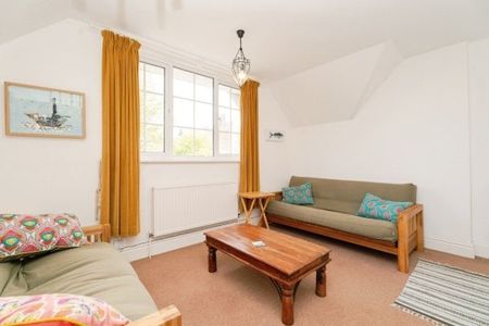 Norwich Road, NR27 0AZ - Photo 2