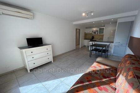 Sanary-sur-Mer, 83110 - Photo 2