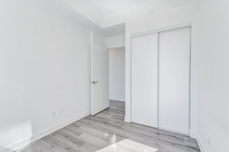 For Lease - 405 Dundas Street N/A Unit# 408, Oakville, Ontario - Photo 3
