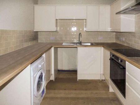 Neville Court, Stratford-upon-avon, CV37 - Photo 5