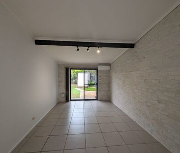 Stylish Modern Villa - Photo 2