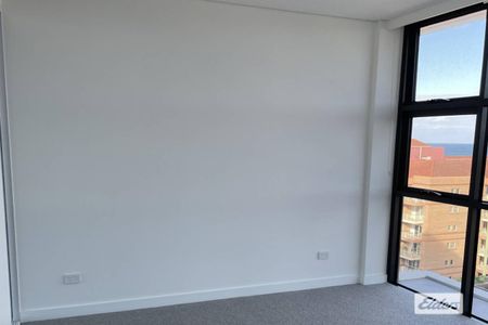 Brand New 2-Bedroom Apartment + Study in Prime Wollongong Location - Photo 2