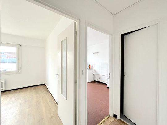 A LOUER APPARTEMENT T3 DE 67 M2 - BORDEAUX QUARTIER CHARTRONS - Photo 1