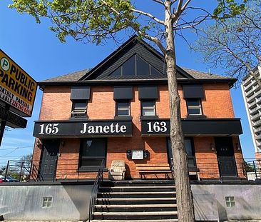 #PENTHOUSE - 165 JANETTE , Windsor, Ontario - Photo 1