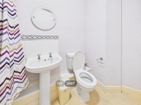 1 bedroom flat to rent - Photo 2