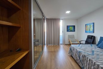 Furnished and equipped T0 flat next to Wisteria!