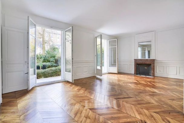 Paris XVIe - Auteuil, rue Victorien Sardou - Photo 1