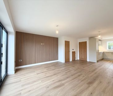 3 bedroom semi-detached house to rent - Photo 3