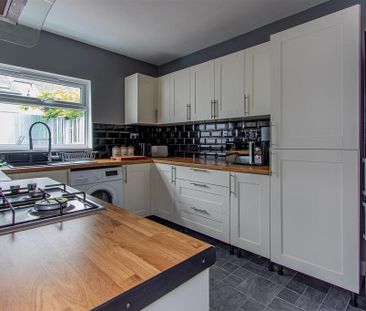 2 bedroom end of terrace house to rent - Photo 6