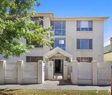 ONE BEDROOM DELIGHT! - Photo 1