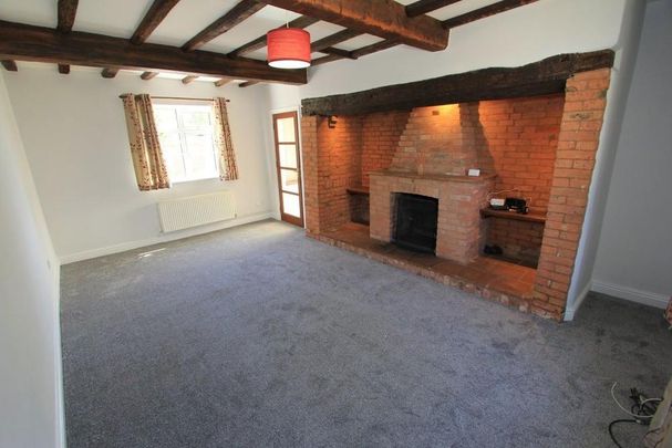 4 bedroom property to rent - Photo 1