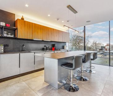 3 bedroom flat to rent - Photo 5