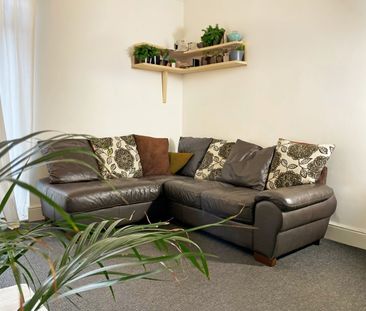 Room in a Shared House, Kirby Road, LE3 - Photo 2