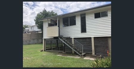 Neat & Tidy 2 Bed Unit in Annerley - Perfect for a Single or a Couple - Photo 3