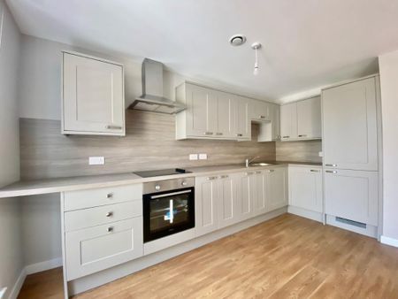 2 bedroom flat to rent - Photo 5