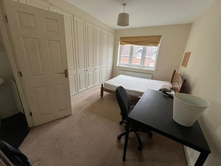 7 bedroom detached house to rent - Photo 4