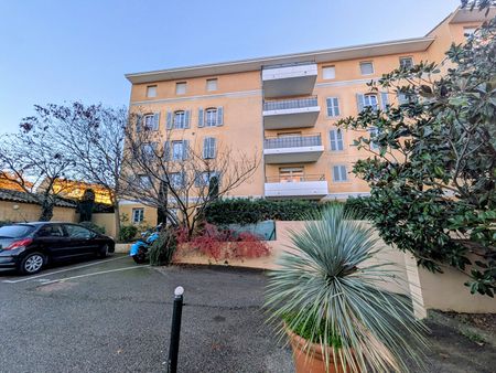 AIX EN PROVENCE APPARTEMENT T3 TERRASSE ET GARAGE, - Photo 4