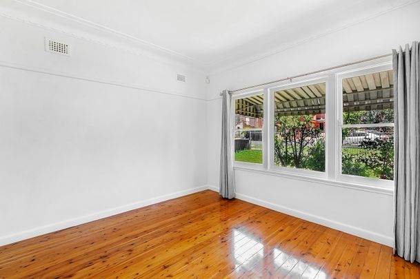 9 Henry Street, Guildford NSW 2161 - House For Rent | Domain - Photo 1