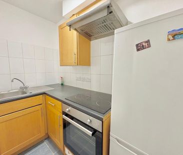 Studio to rent - Photo 4