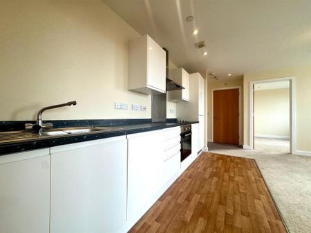 2 bedroom apartment to rent - Photo 4
