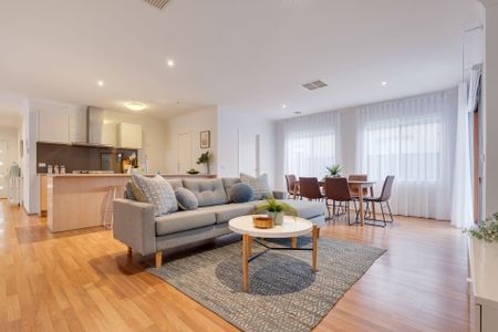 Family Comfort in the Heart of Craigieburn - Photo 2