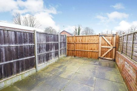 2 bedroom end of terrace house to rent - Photo 5