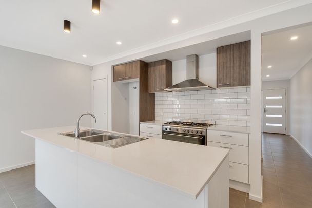 Low Maintenance Family Home - Photo 1