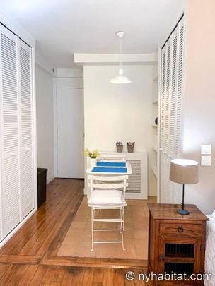 Logement à Paris, Location meublée - Photo 1