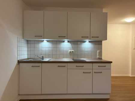 Hübsche 1-Zimmer-Wohnung mit Single-Küche im Erlanger Norden - Photo 4