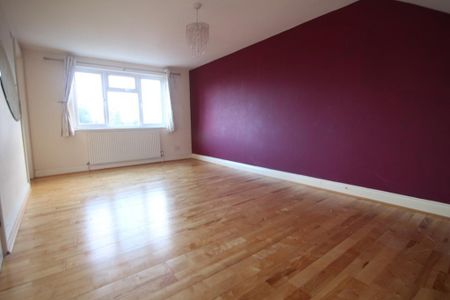 2 bedroom maisonette to rent - Photo 3