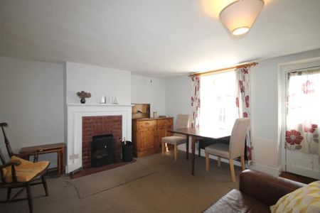 2 bedroom terraced house to rent - Photo 4