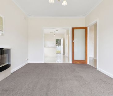 Spacious family home in a quiet street - Photo 1