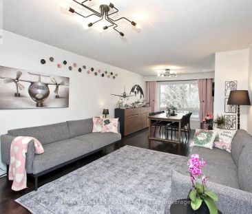 161 ROMFIELD CIRCUIT - Photo 2