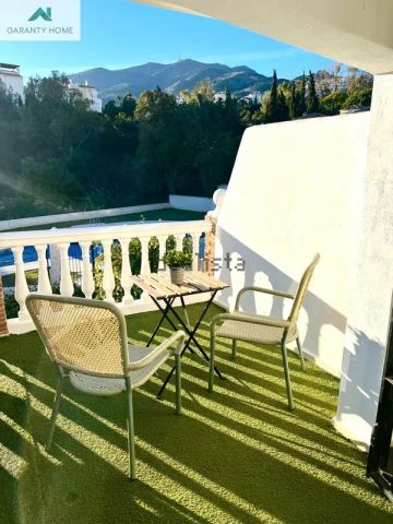 Alquiler de chalet pareado en Nueva Torrequebrada - Photo 2