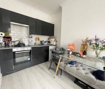 1 bedroom ground floor flat to rent - Photo 3