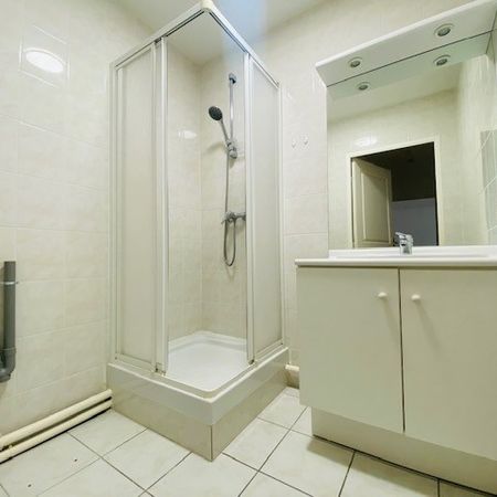 Location Appartement 2 pièces 45m² ROUEN 76000 - Photo 4