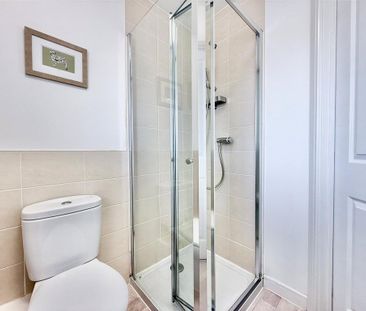 3 bedroom semi-detached house to rent - Photo 2