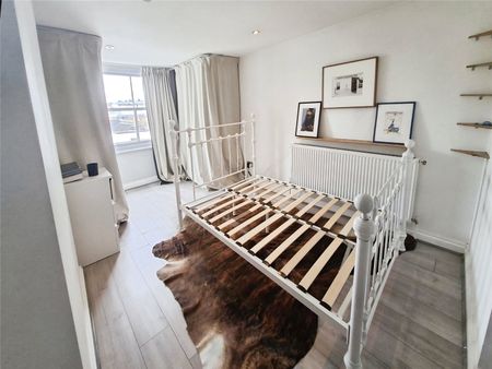 Elm Park, London, SW2 2TZ - Photo 5