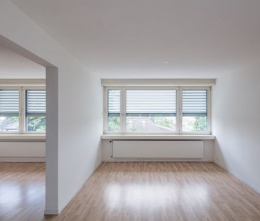 Helle Alterswohnung mit Aussicht in Zürich - Photo 1
