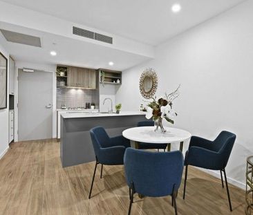 Panorama Apartments - Unfurnished 1 bed, 1 bath, 1 study - Photo 2