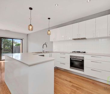 Spacious Family Home in Forde - Photo 4