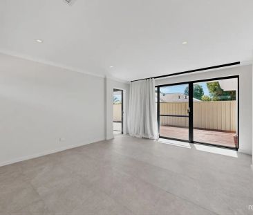 “Executive Living in Prime Willetton Location – Rossmoyne SHS Zone” - Photo 4