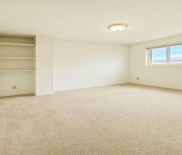 For Lease - 4230 Perivale Road Unit# Main&upper level, Mississauga,... - Photo 5