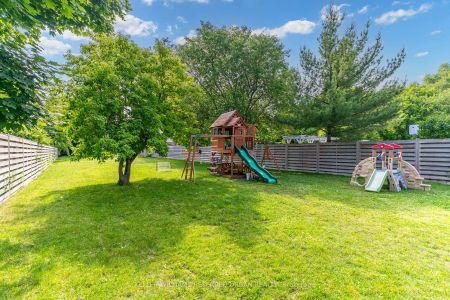 Detached Home For Lease | E9019175 - Photo 5